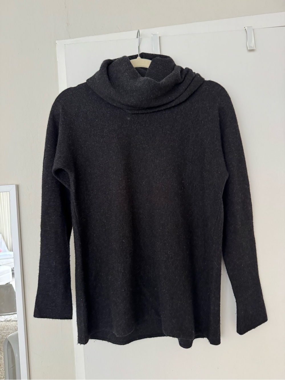 Vince Black Cowl Neck Wool/Cashmere Sweater Size XS